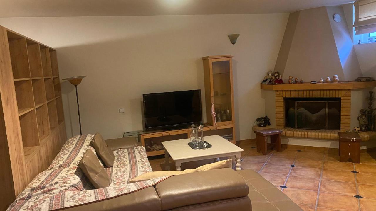 Seaside Family Apartment - Kalamata Faraí المظهر الخارجي الصورة