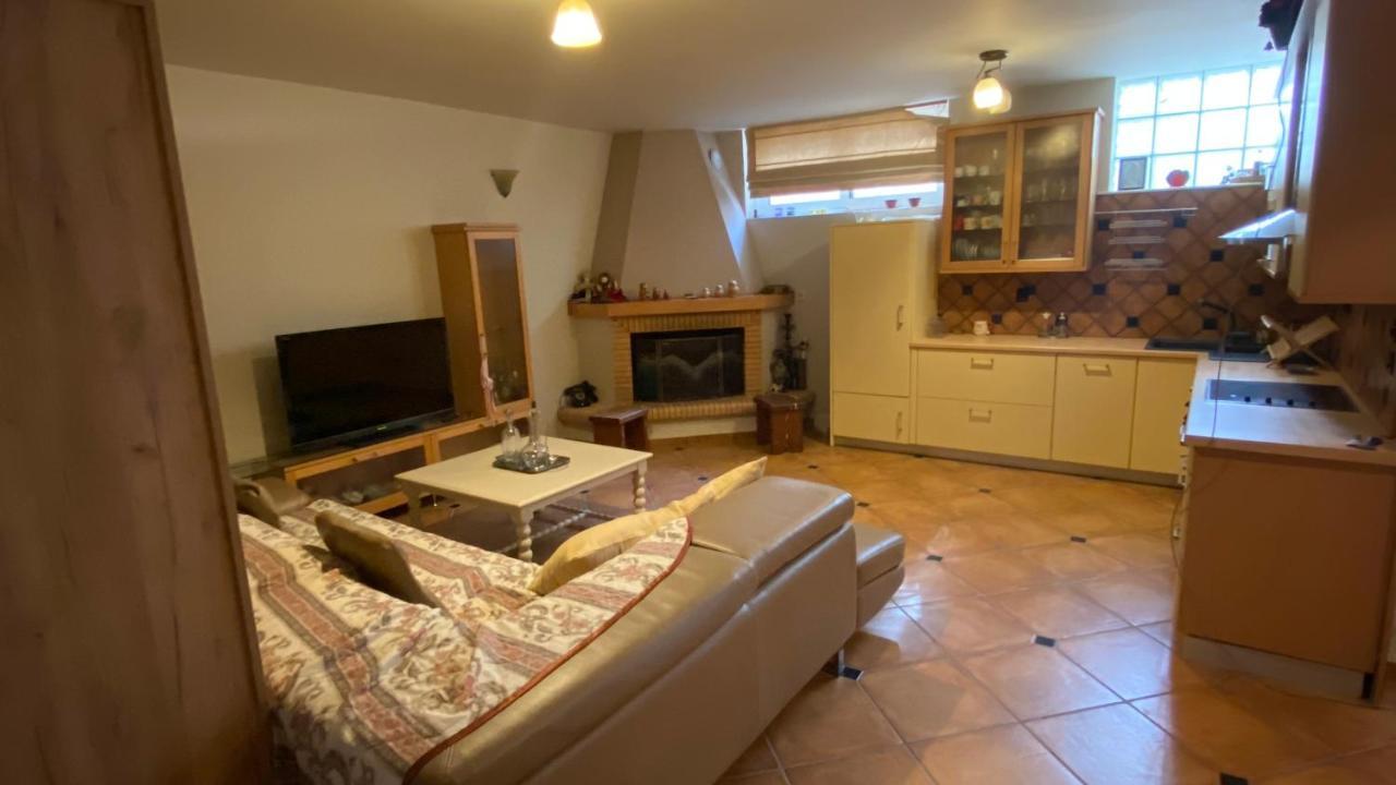 Seaside Family Apartment - Kalamata Faraí المظهر الخارجي الصورة